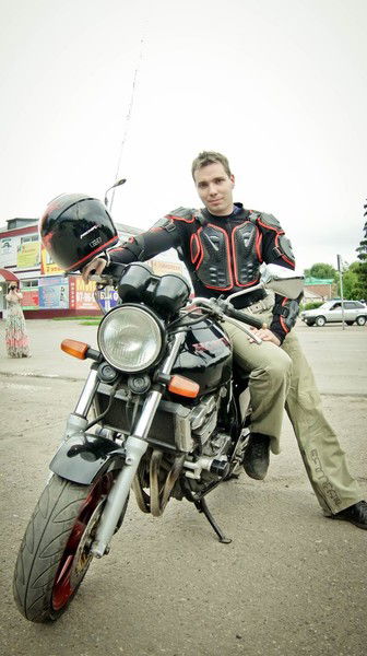 Антон Кузнецов