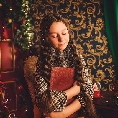 Тоня Старикова