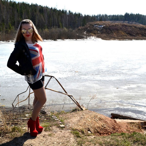 Алёна Ведущая