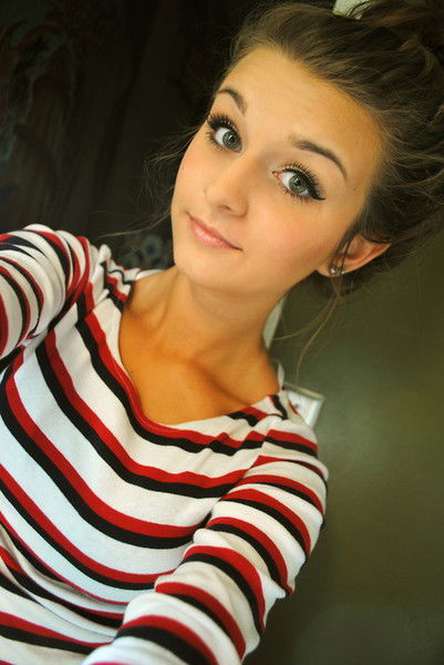 Анна Иванова