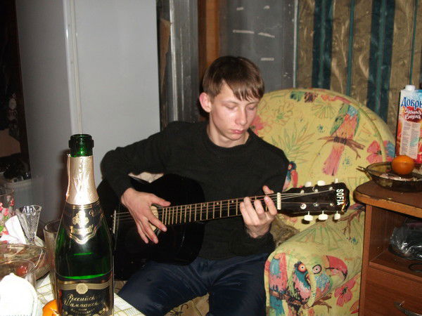 Женя Глазков