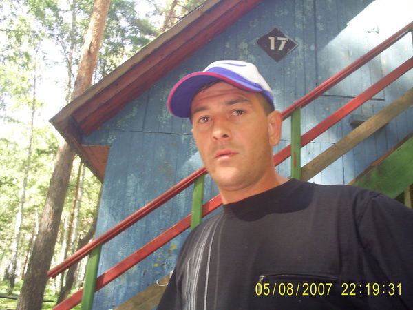 Анатолий Зуев