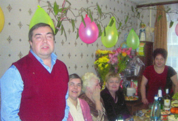 Александр Бартов