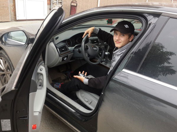 Кирилл Головатый