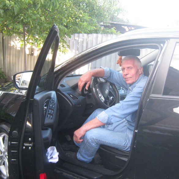 Александр Скринник