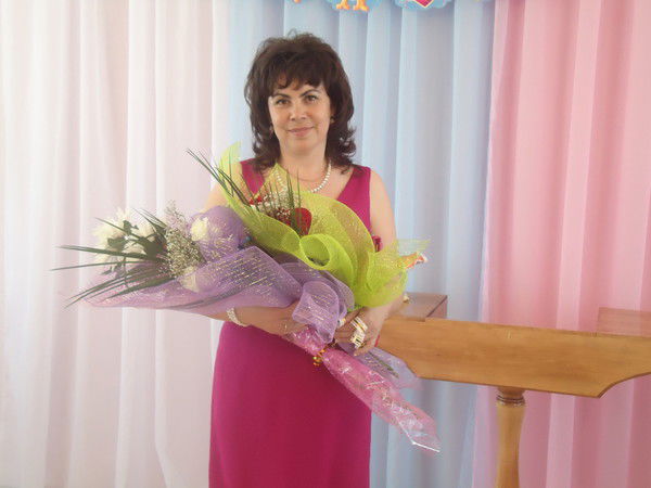 Элина Янсубаева