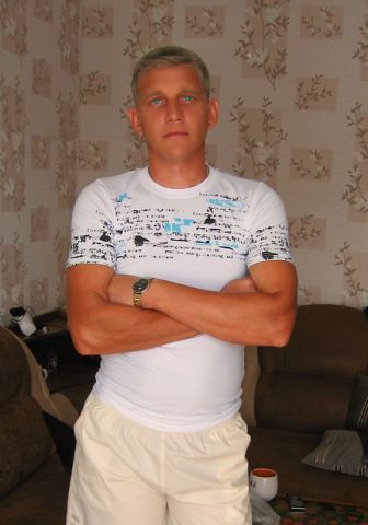 Андрей Старков