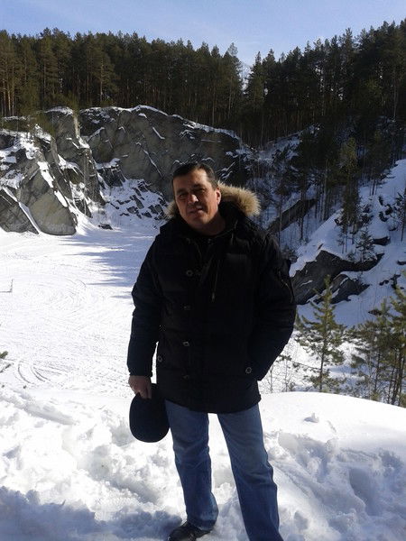 Надир Хасанов