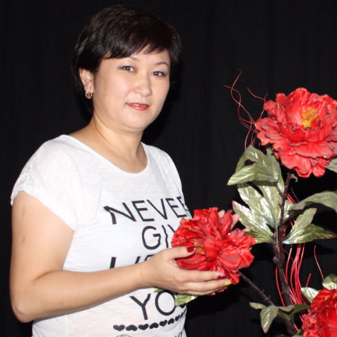 Гульжан Азбаева