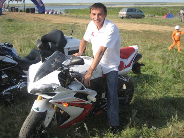 Евгений Кан