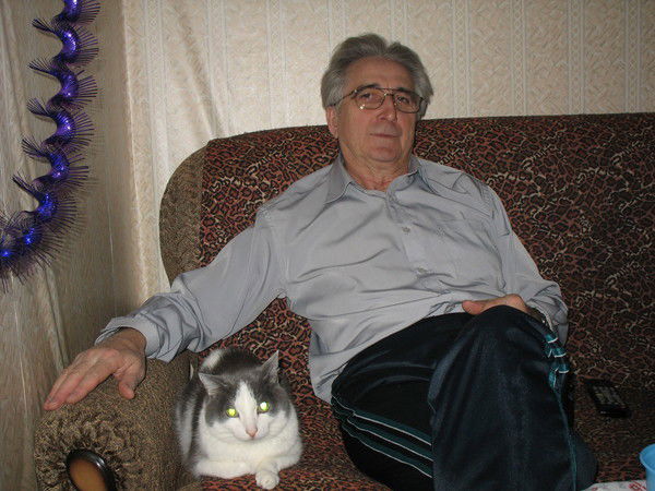 Александр Савельев