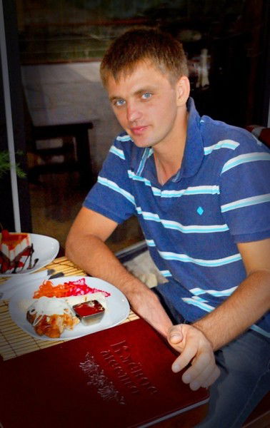 Василий Каров