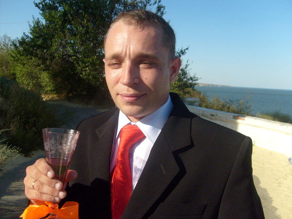 Андрей Новиков