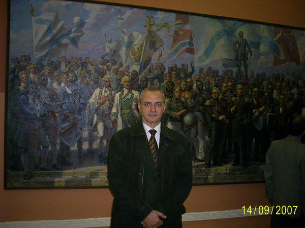 Александр Макаров