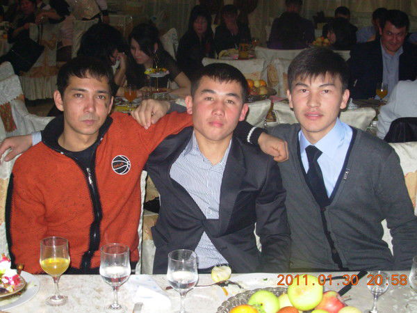 Азамат Акшанов