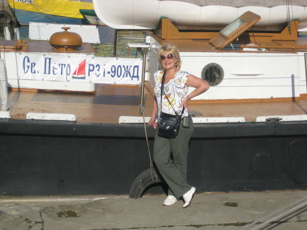 Наташа Нуштакина