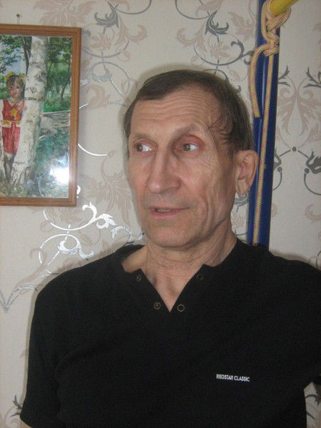 Владимир Попов