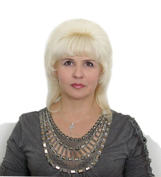 Лариса Костина