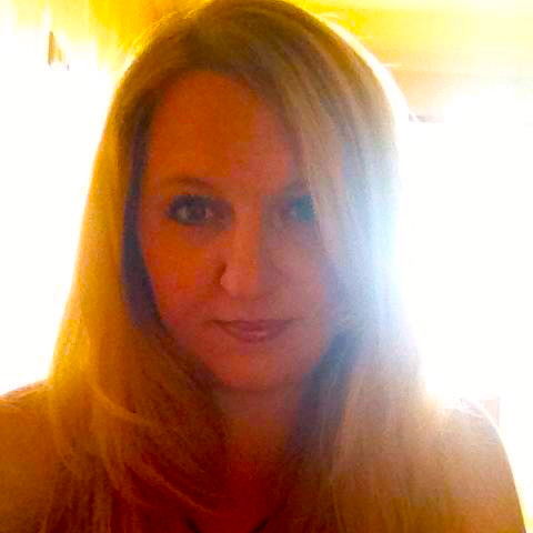 Настя Захарова