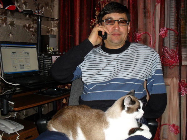 Анатолий Абылкасов