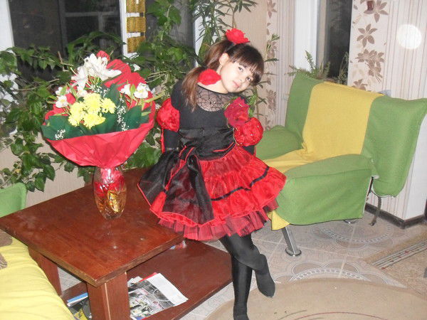 Таша Ташметова