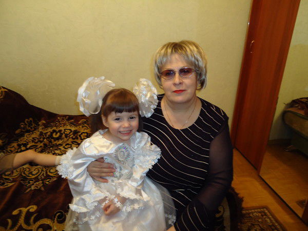 Анна Дубровина