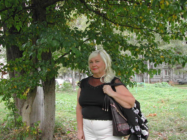 Елена Юрова