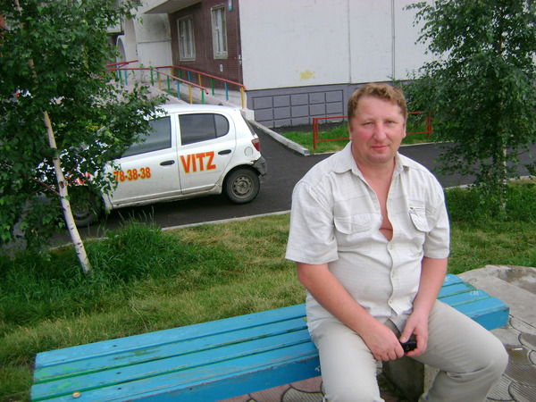 Дмитрий Глуховский