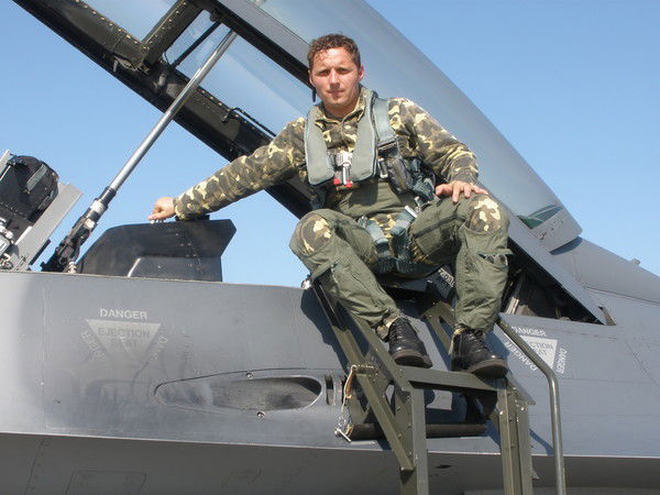 Артёмка Шккккк