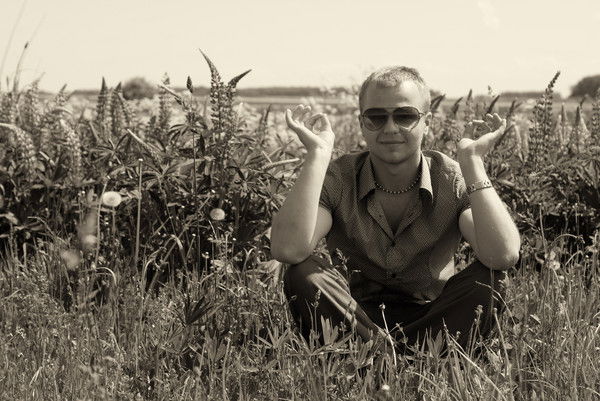 Денис Петренко