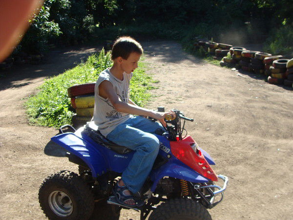 Эдуард Комаров