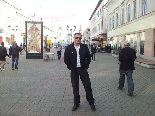 Дмитрий Лазарев