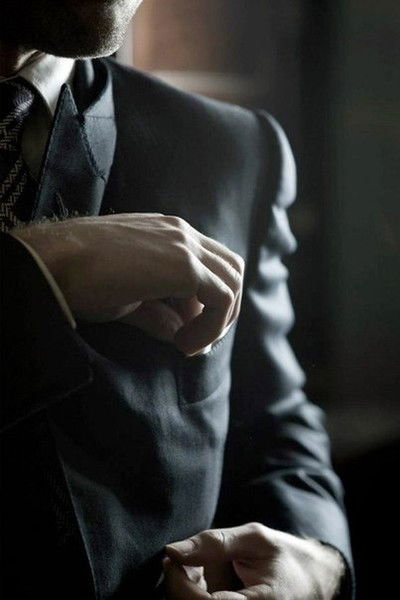 Игорь Избрехt