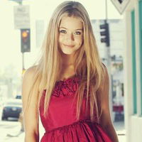 Вика Страхова