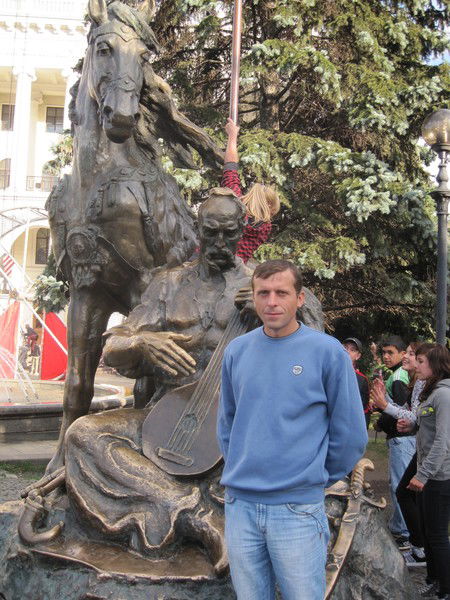 Павел Атанов