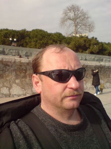 Александр Петров