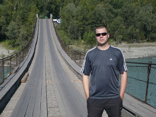 Стаc Емельянов