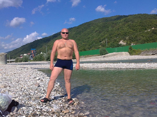 Саня Иванов