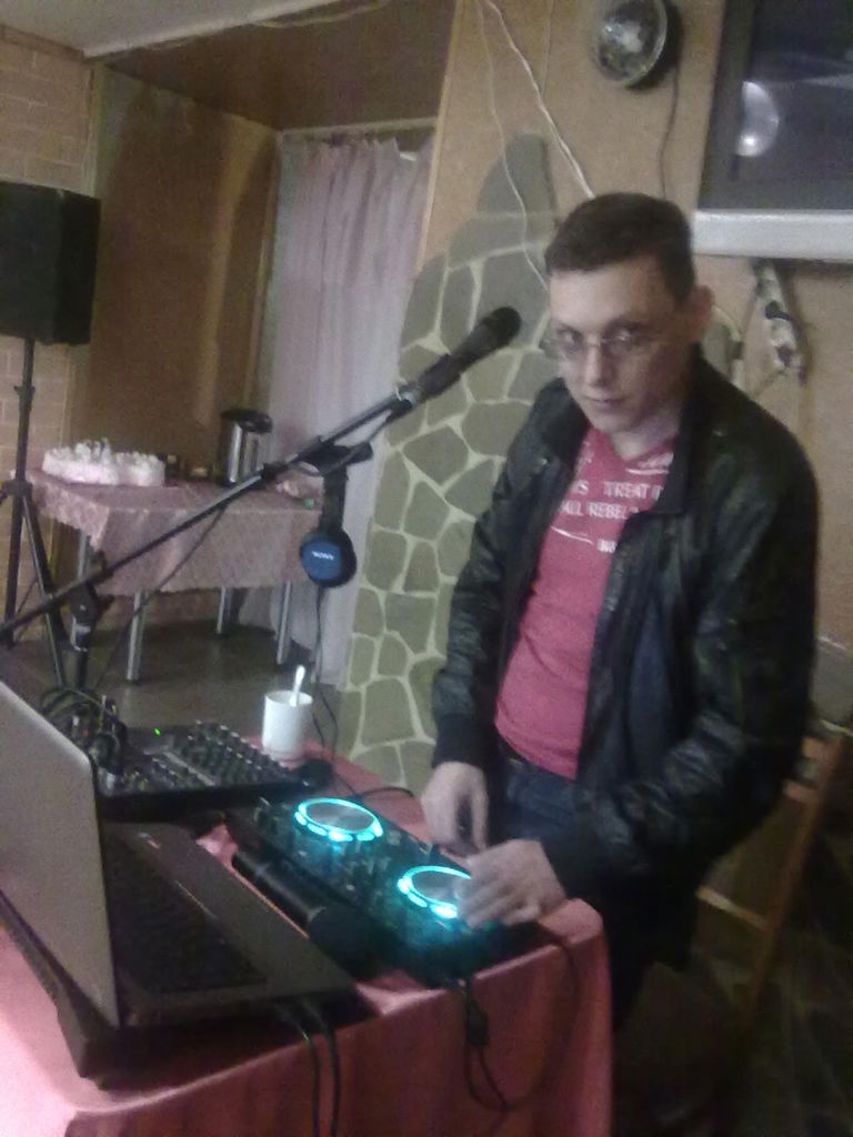 Олег Мацкевич