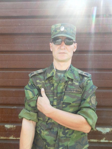 Роман Мельников