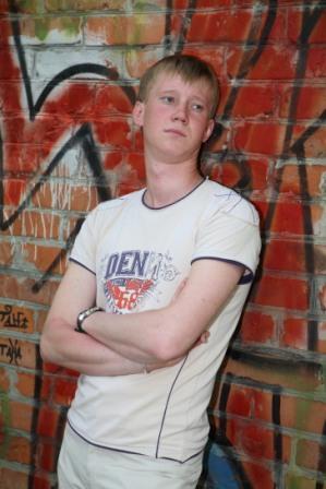 Денис Попов