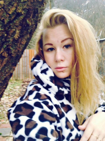 Oля Анухова