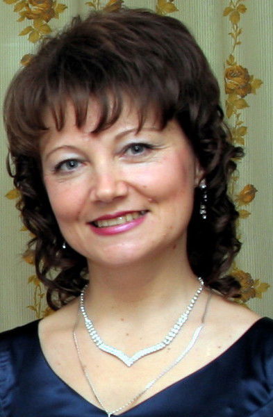 Елена Полескова