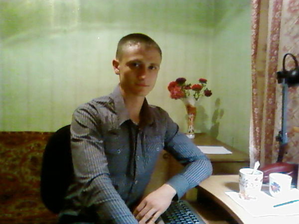 Антон Захарченко