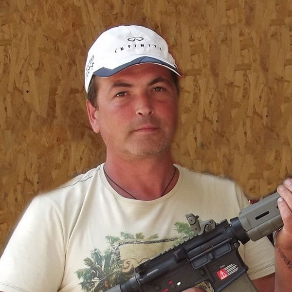 Анатолий Глухов