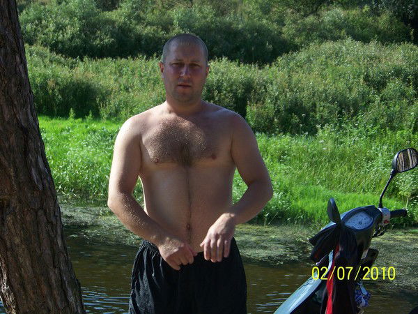 Олег Пахомов