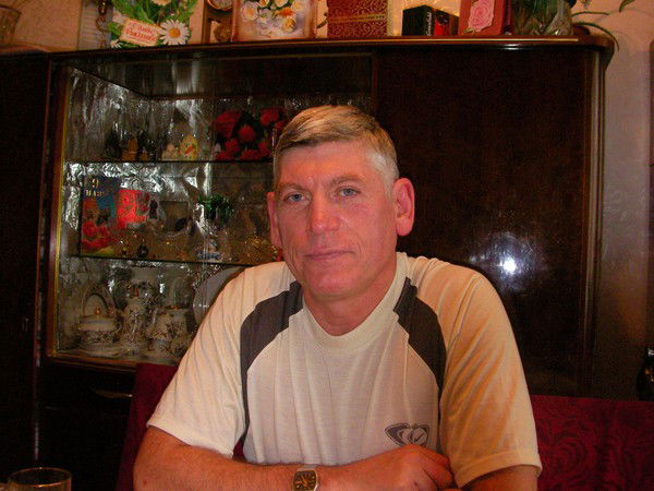 Виктор Лазарев