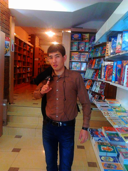 Саят Турлубеков