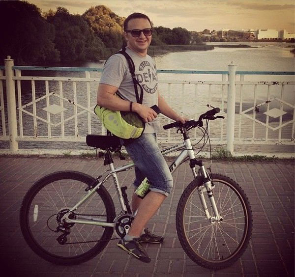 Денис Семенов