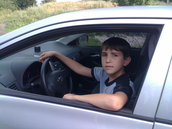 Руслан Власенков